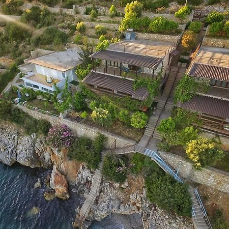 Seaside Duplex Stone Villa 체파로 외부 사진