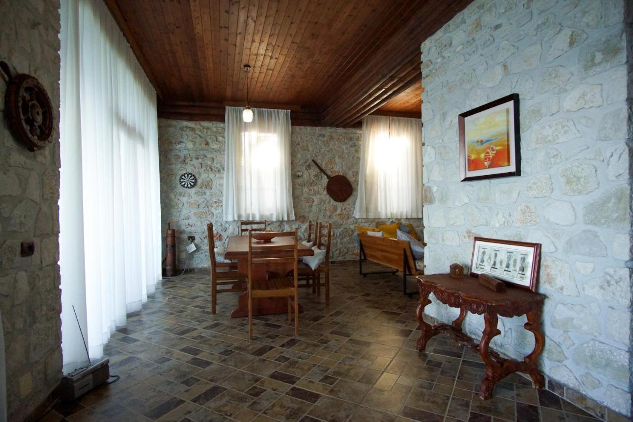 Seaside Duplex Stone Villa 체파로 외부 사진